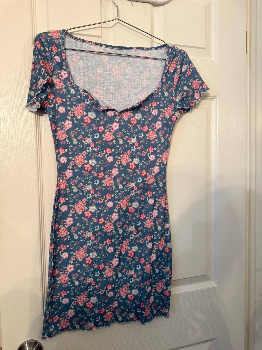 SHEIN Blue Floral Short Sleeve Dress with Pink Rose Print